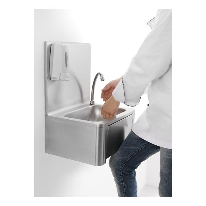 Touchless kitchen sink
